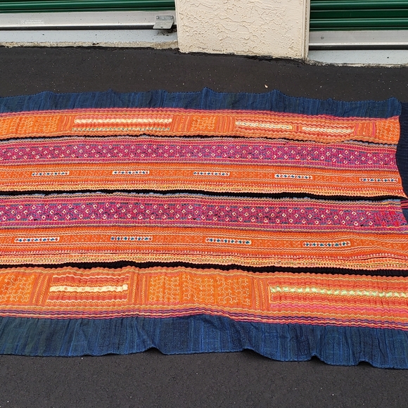 Vintage Blanket South East Asia Hand Embroidered Batik Textile Indigo Dyed 1970s - Picture 6 of 7
